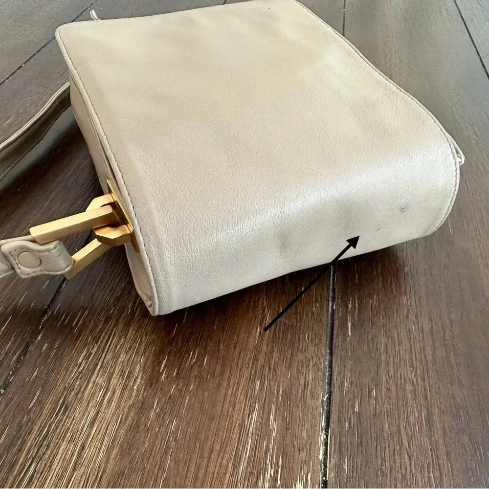 Vintage Perlina New York cross body bag